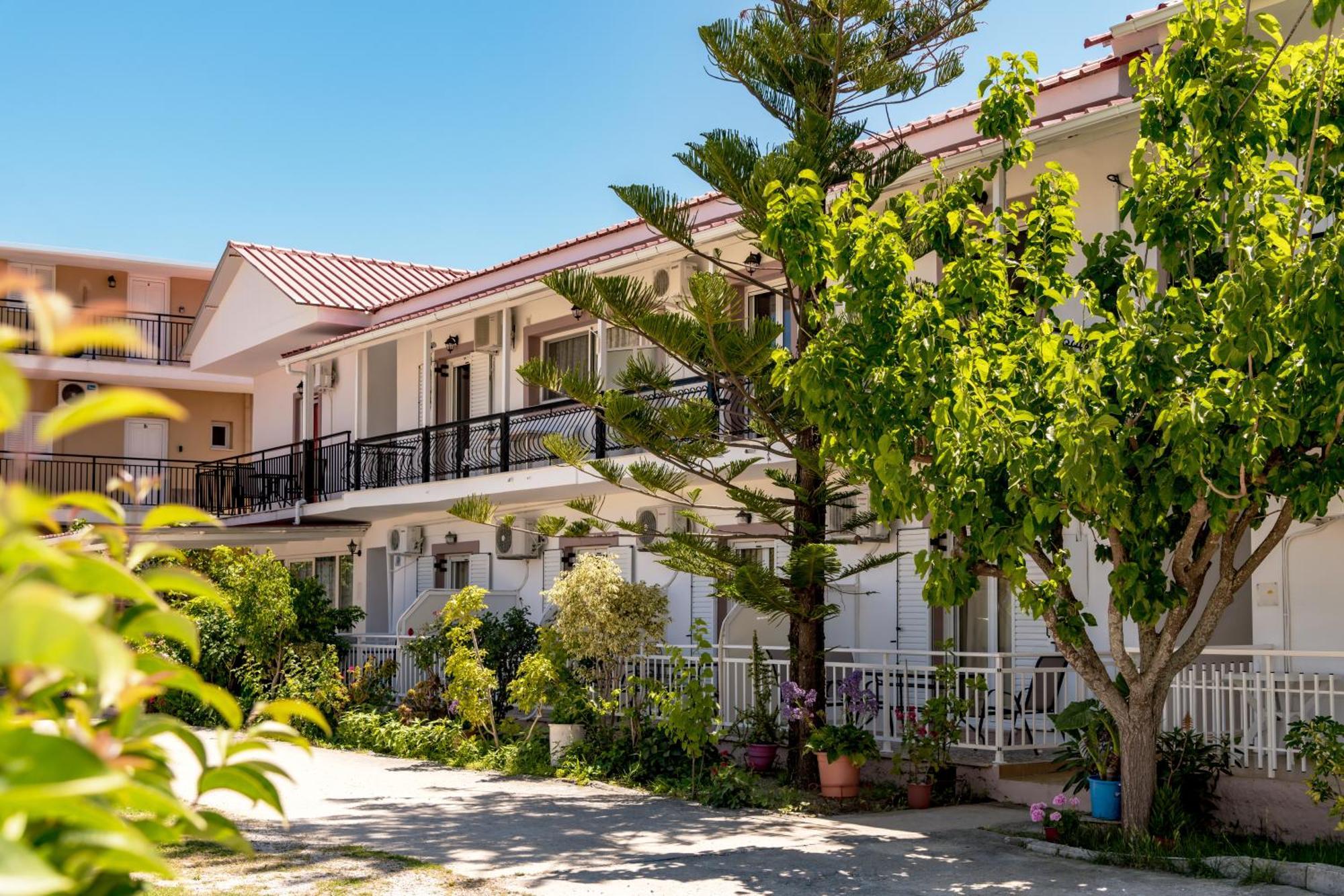 Anthi Studios & Apartments Алікес Екстер'єр фото